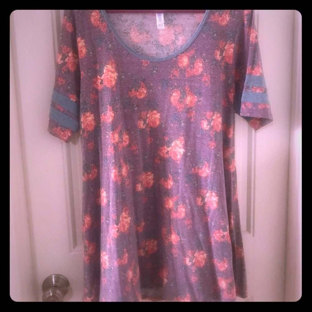 Lularoe perfect tee